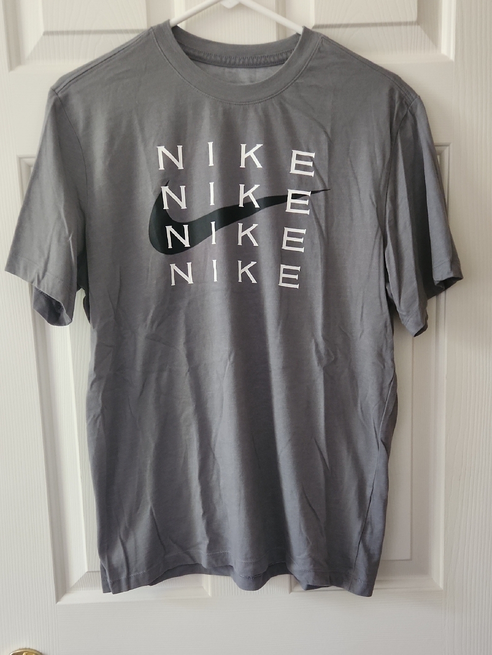 Men's Nike Gray Short-Sleeve Tee with Stacked Logo